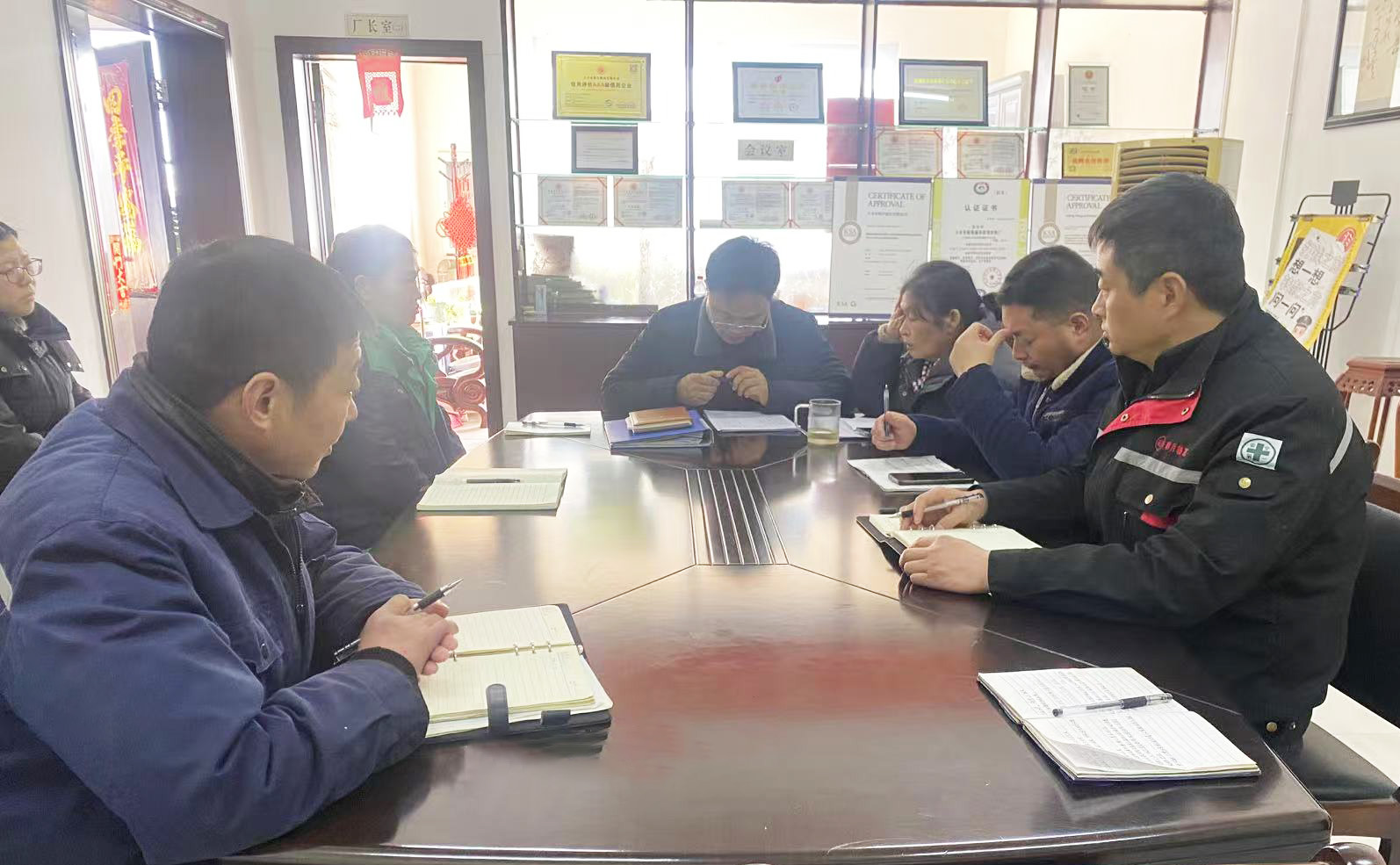Dafeng Mingyue Bearing Bush Co., Ltd., проведе първата месечна среща за 2025 г.